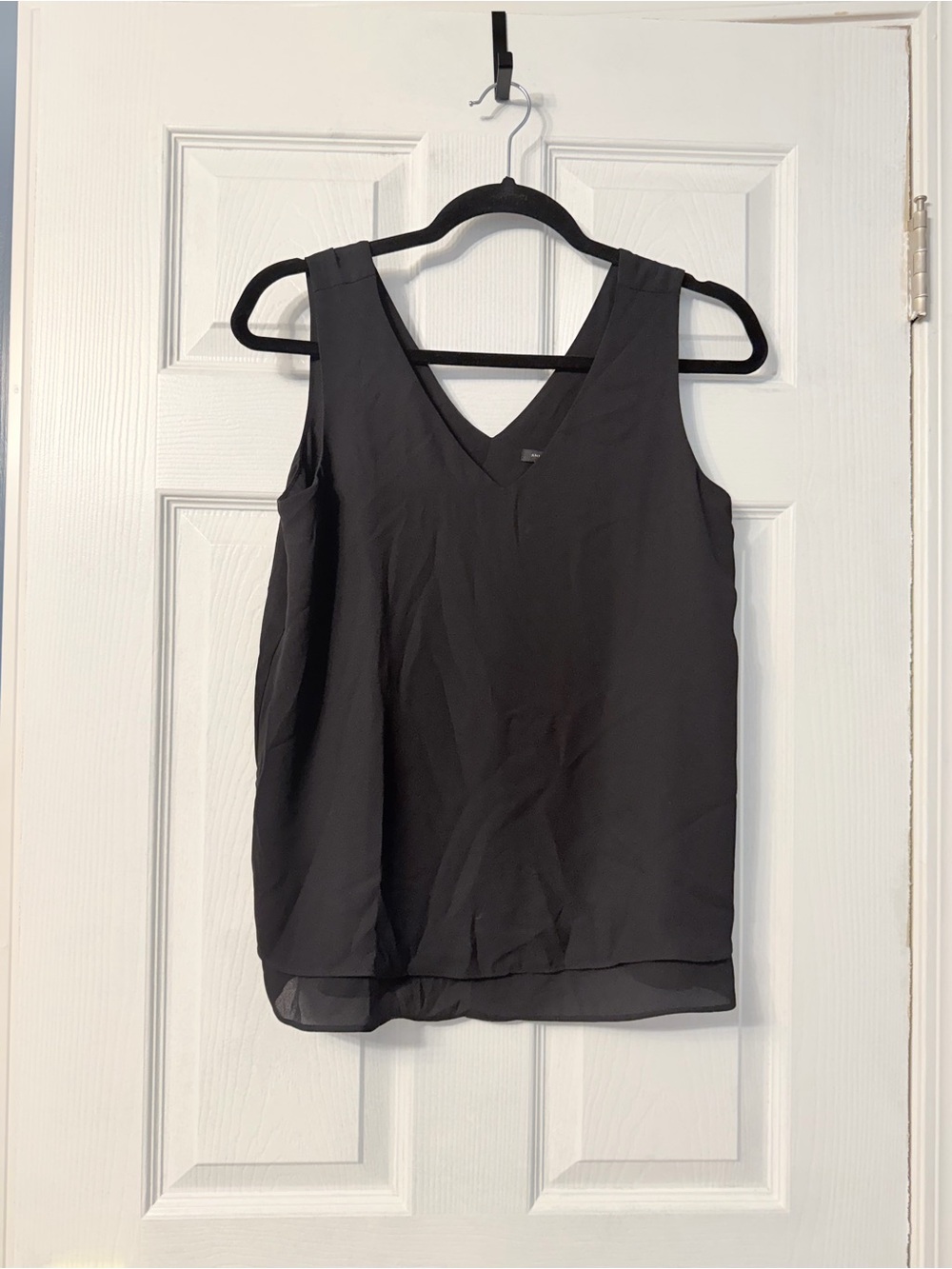 Ann Taylor black tank sleeveless blouse size xs